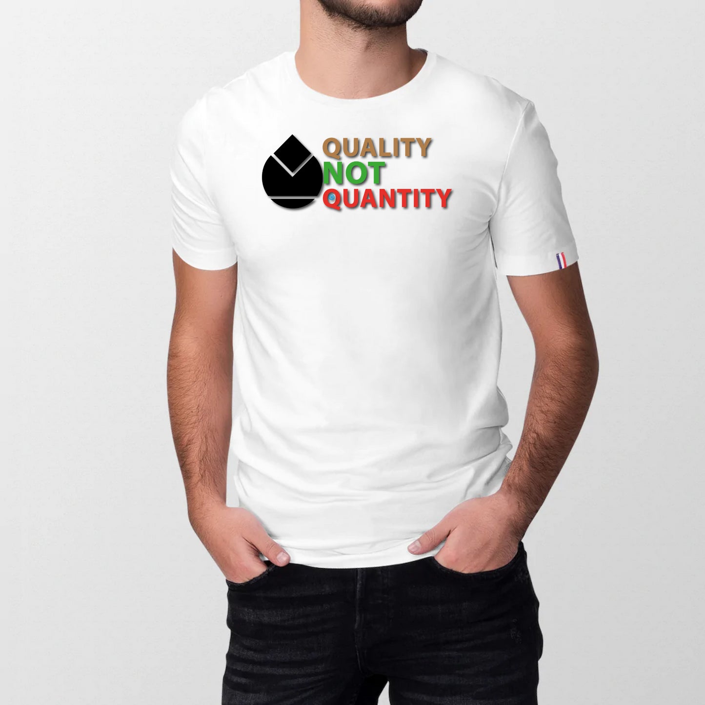 100% organic cotton T-shirt made in France Orfèvres
QUALITY NOT QUANTITY North color.
