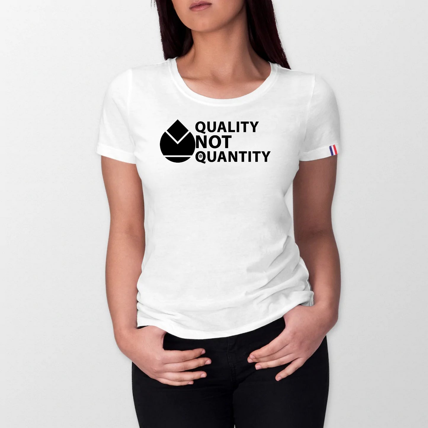 100% organic cotton T-shirt made in France Orfèvres
QUALITY NOT QUANTITY Color Black.