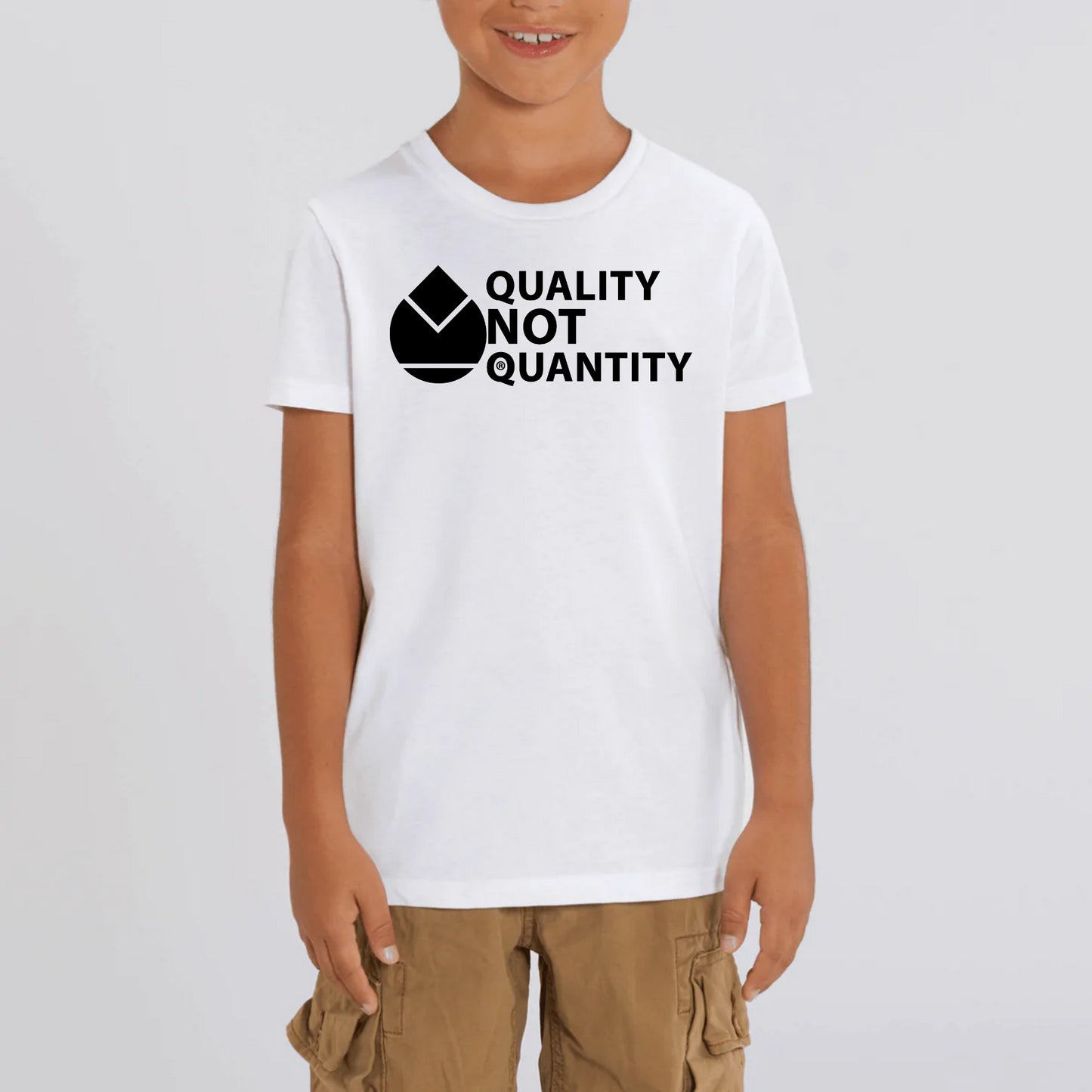 100% organic cotton Orfèvres T-shirt
QUALITY NOT QUANTITY Color Black.