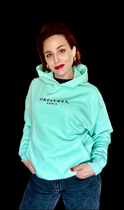 Unisex Oversized Premium Hoodie + Orfèvres Paris Onika.