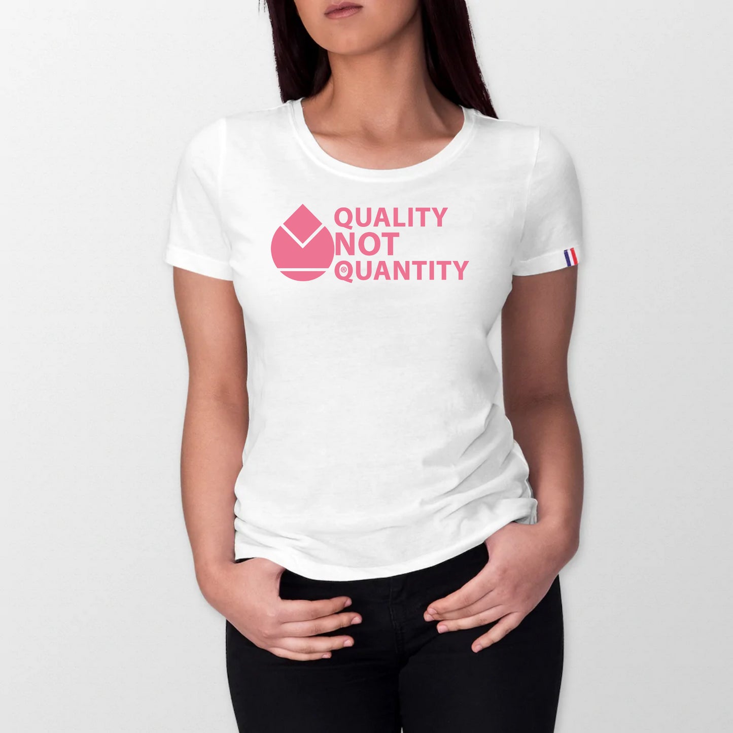 T-shirt 100% coton bio made in France Orfèvres 
QUALITY NOT QUANTITY Couleur Rose.