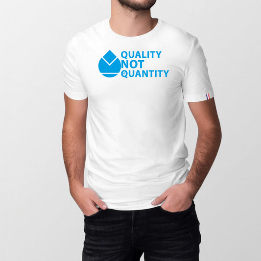 T-shirt 100% coton bio made in France Orfèvres 
QUALITY NOT QUANTITY Couleur Bleu.